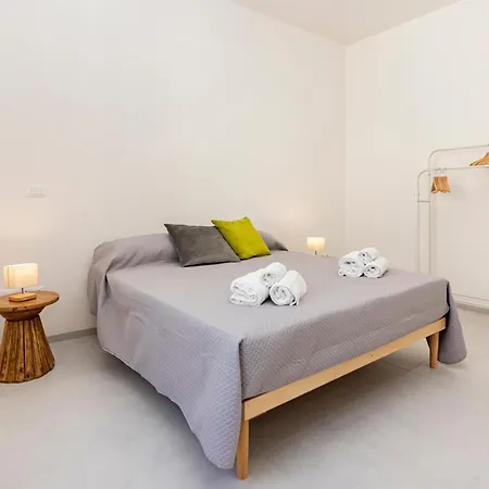 Salenthea 梅尔皮尼亚诺